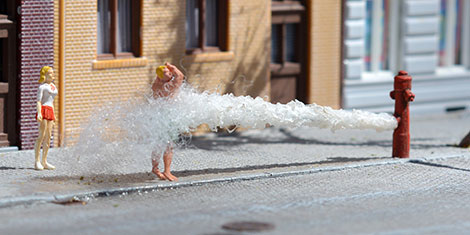 Realistic Water Jets for Diorama and Model Railroad